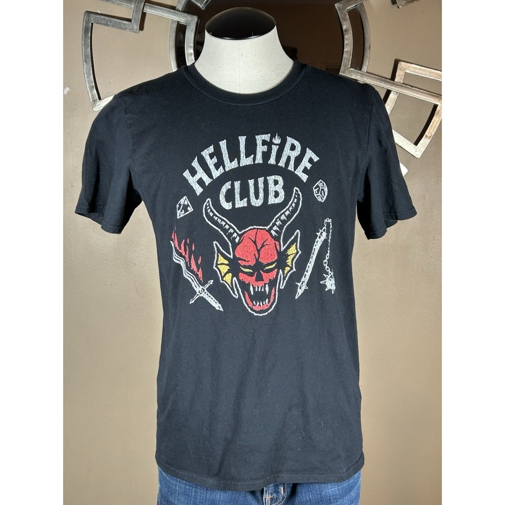 Netflix Stranger Things Hellfire Club Mens M T-Shirt Short Sleeve Black